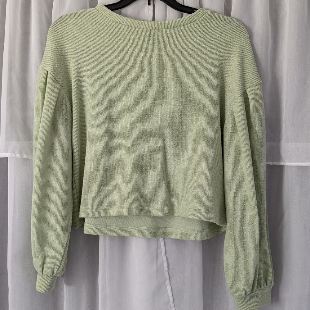 H&M Pea Green Mock Neck Puff Sleeve Sweater